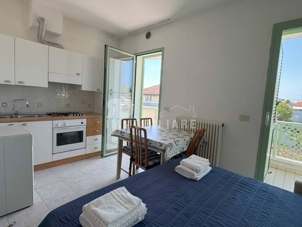 Appartamento a Riccione in Viale Alessandro Volta - Foto 3