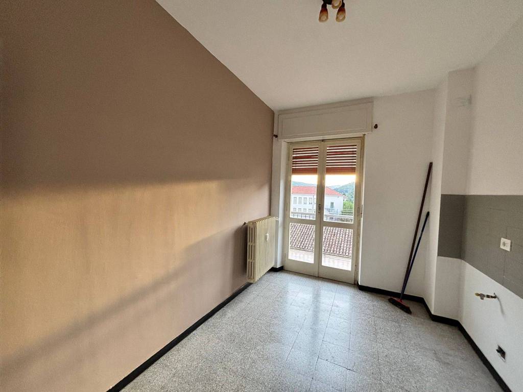 Appartamento a Canelli in Piazza Alessandro Zoppa - Foto 2