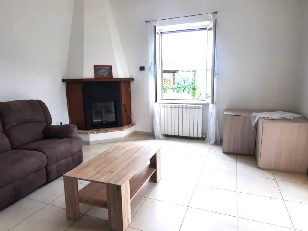 Appartamento a Casperia in Via Colle Perrini - Foto 4