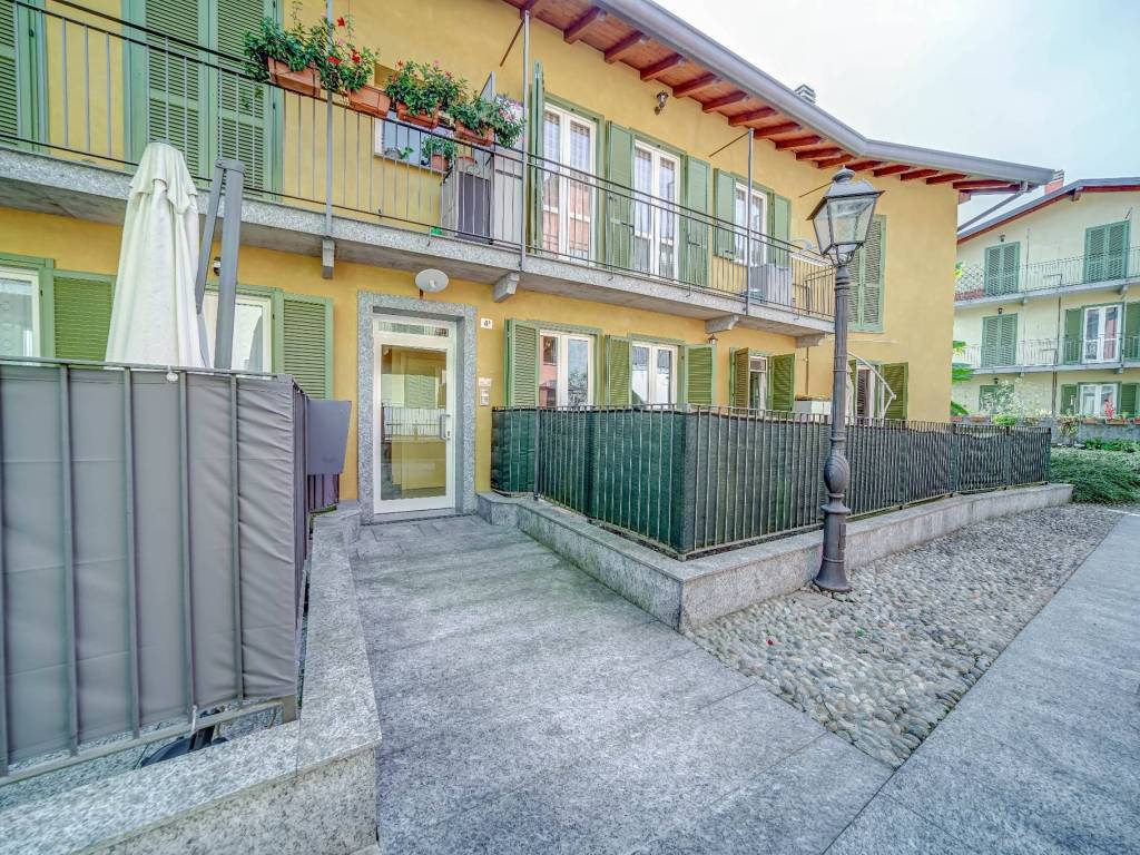 Appartamento a Somma lombardo in Via Guido Visconti di Modrone - Foto 2