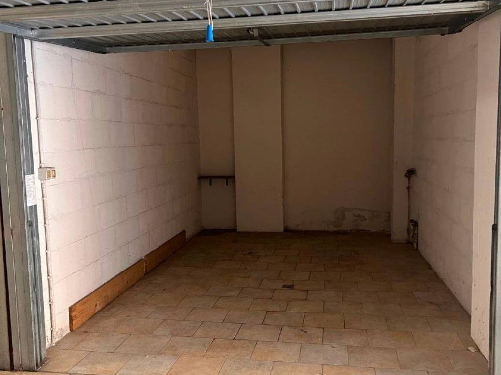 Box / garage a Lugo in Piazza Francesco Baracca - Foto 2