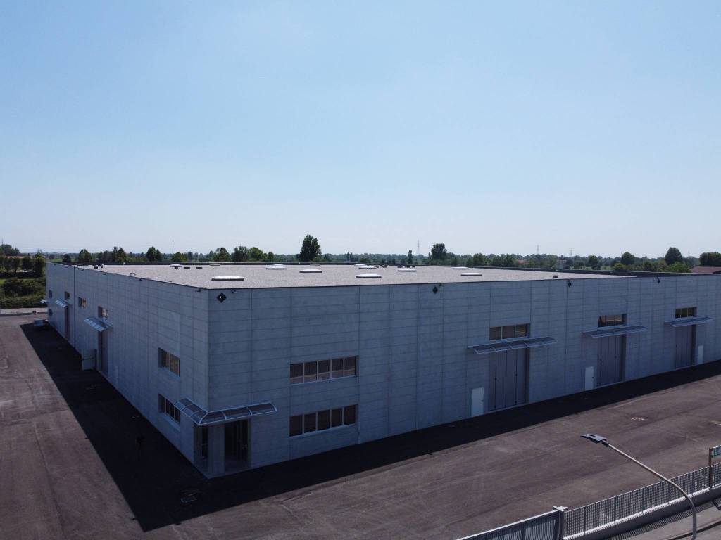 Immobile a Romano di lombardia in Via dell'Industria - Foto 5