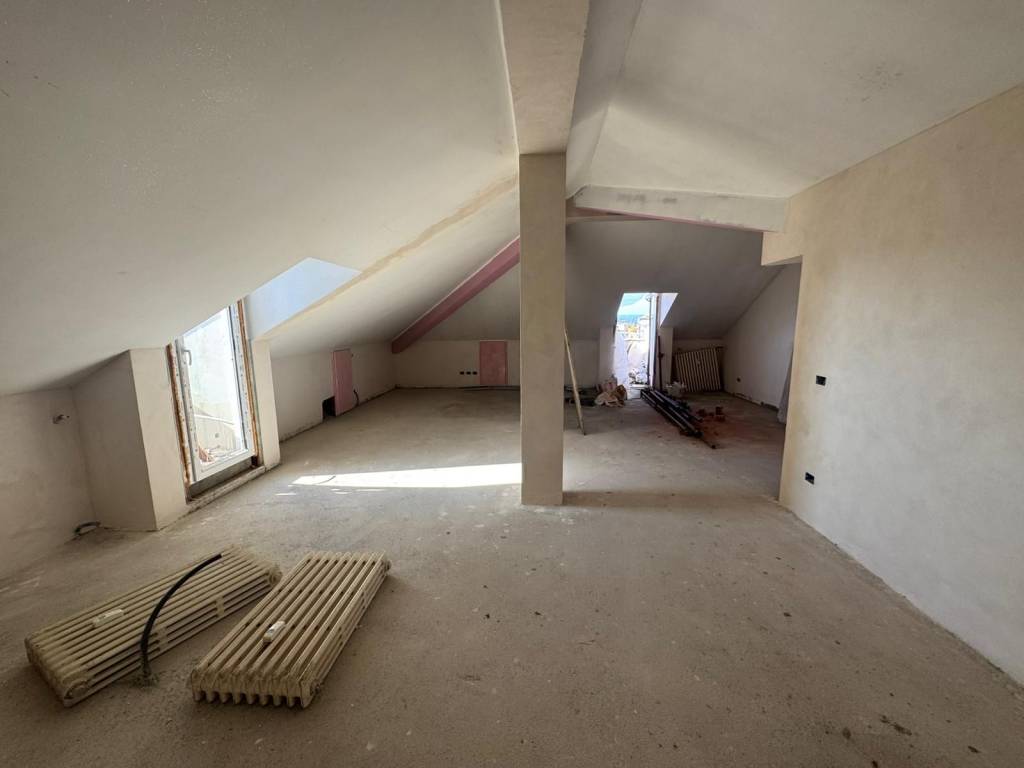 Attico / mansarda a Asti in Corso Dante Alighieri - Foto 3