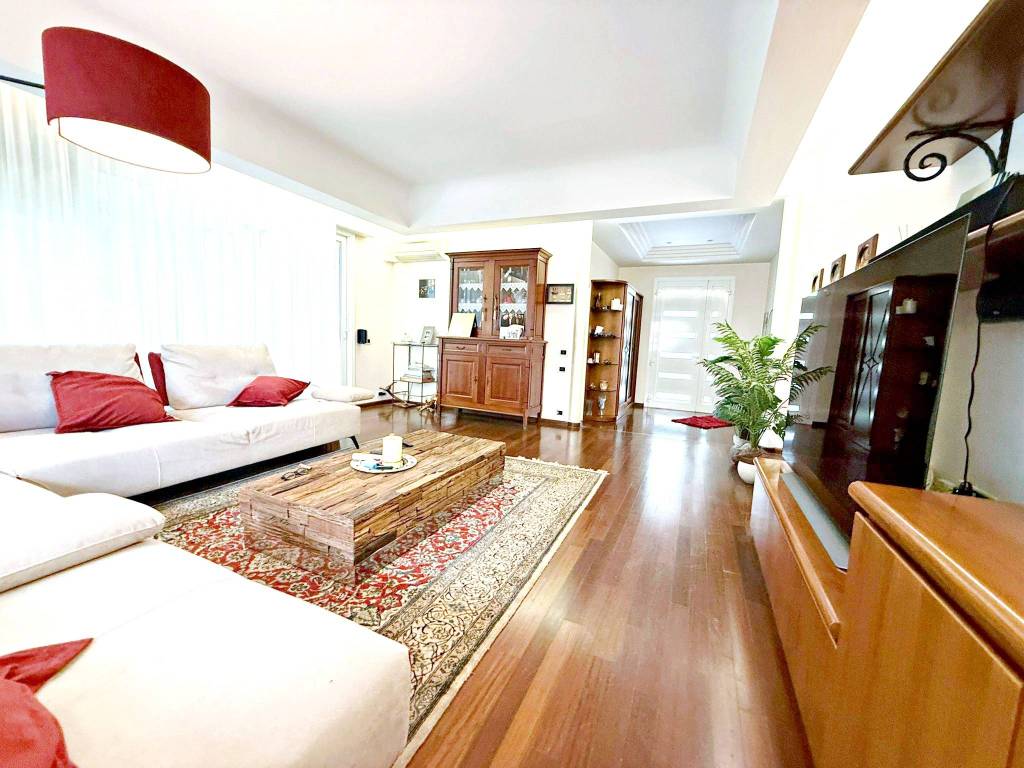 Villa a Riccione in Viale Po - Foto 2