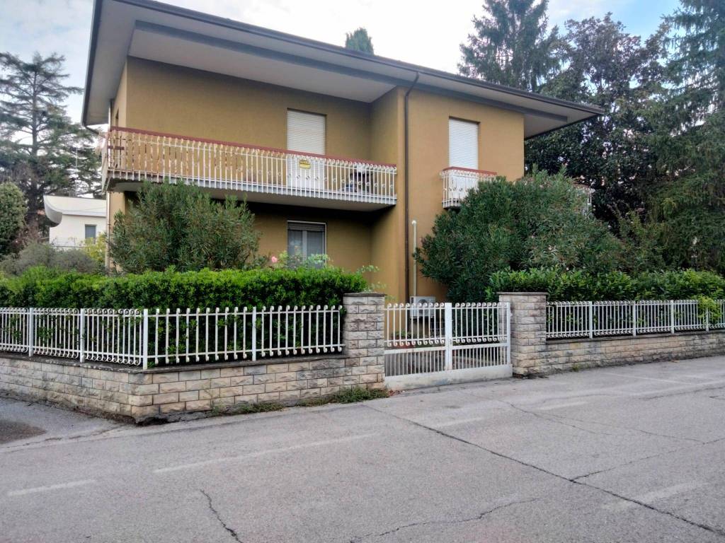 Villa a Bastia umbra in Via Vietnam - Foto 4