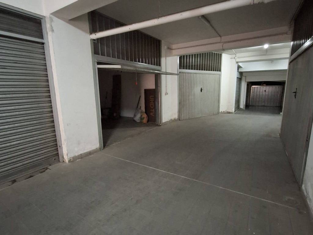 Box / garage a Avellino in Via Carmine Barone - Foto 4