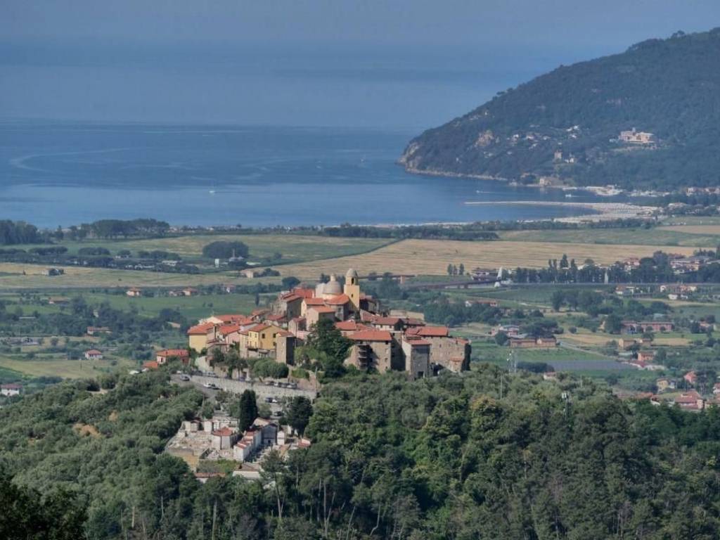 Casa indipendente a Luni in Piazza del Borgo - Foto 2