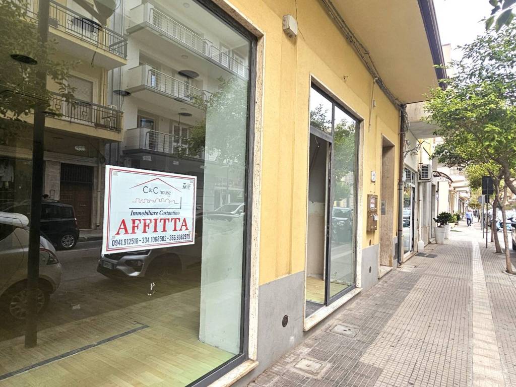 Immobile a Capo d'orlando in Via Vittorio Veneto, 100 - Foto 3