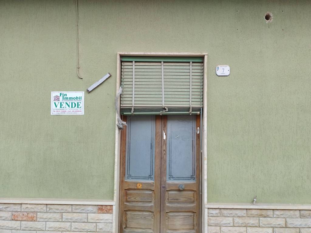 Appartamento a Guagnano in Via Brescia, 17 - Foto 2