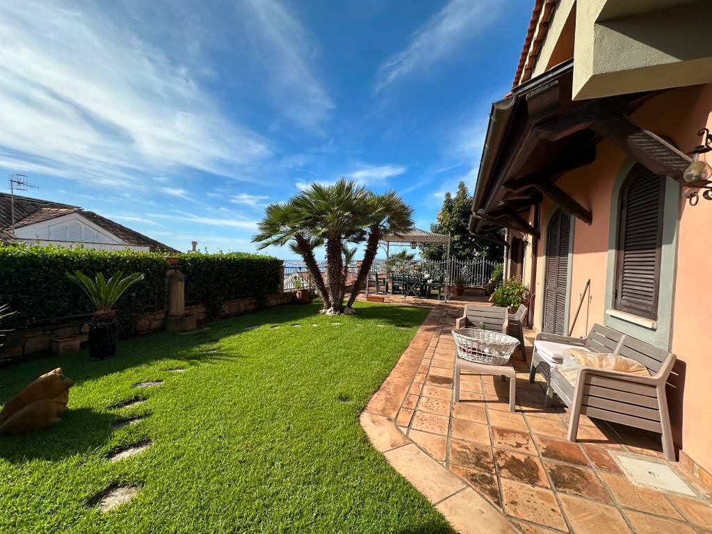 Villa a Formia in Via Balze di Pagnano, 1 - Foto 2