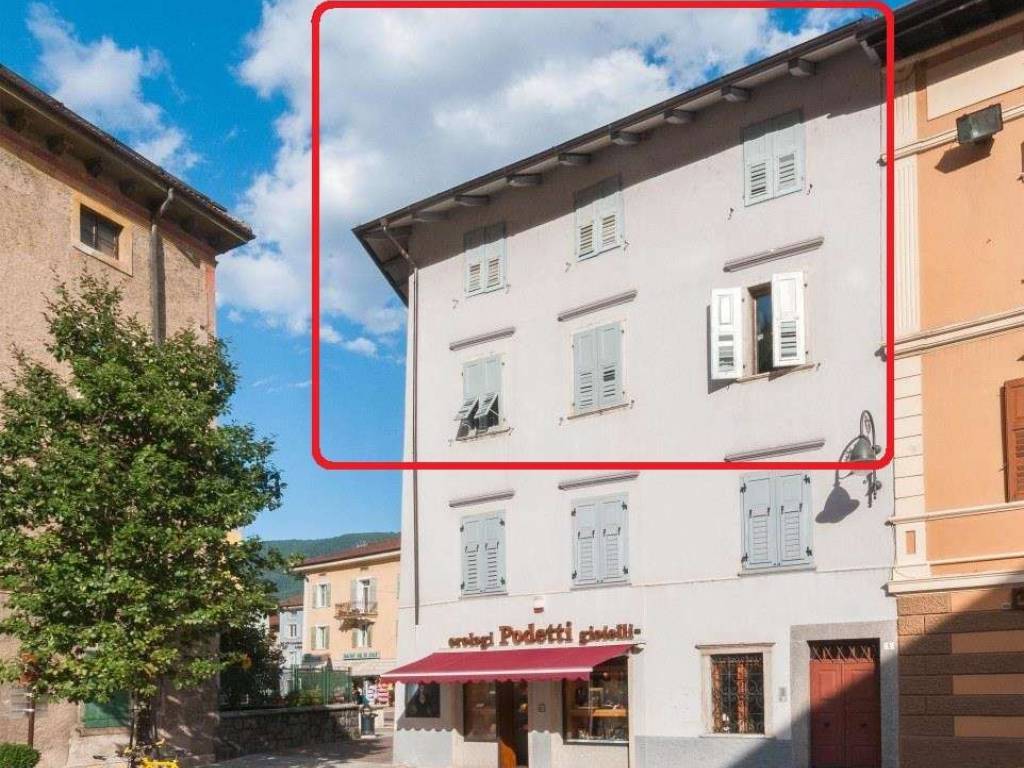 Appartamento a Malè in Piazza Dante, 38 - Foto 2