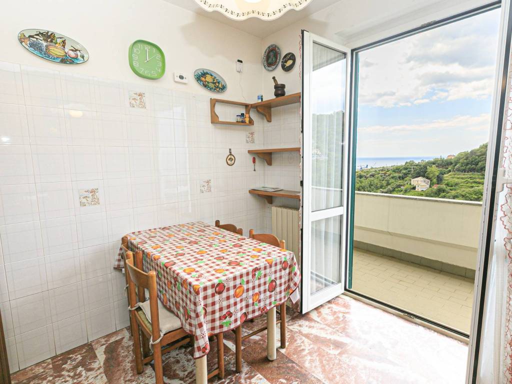 Appartamento a Albissola marina in Via Collette - Foto 3
