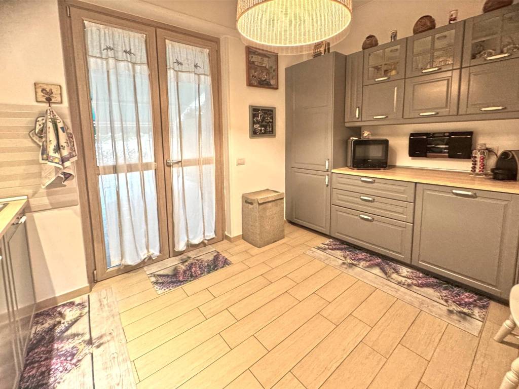 Appartamento a Chiavari in Corso Cristoforo Colombo - Foto 4