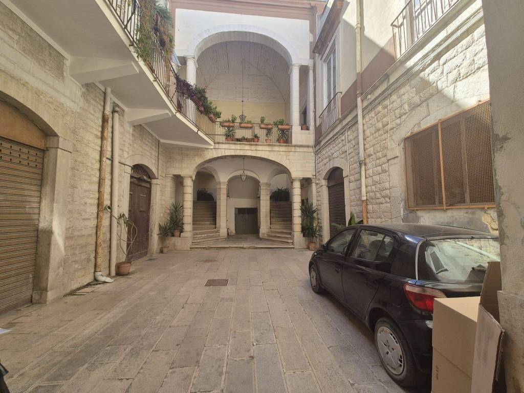 Appartamento a Trani in Via Pedaggio Santa Chiara - Foto 2