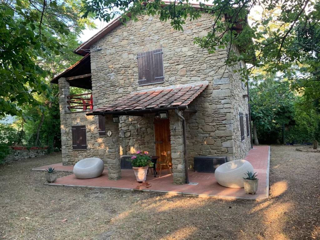 Villa a Loro ciuffenna in Strada Comunale Di Poggio Di Loro, 61 - Foto 3