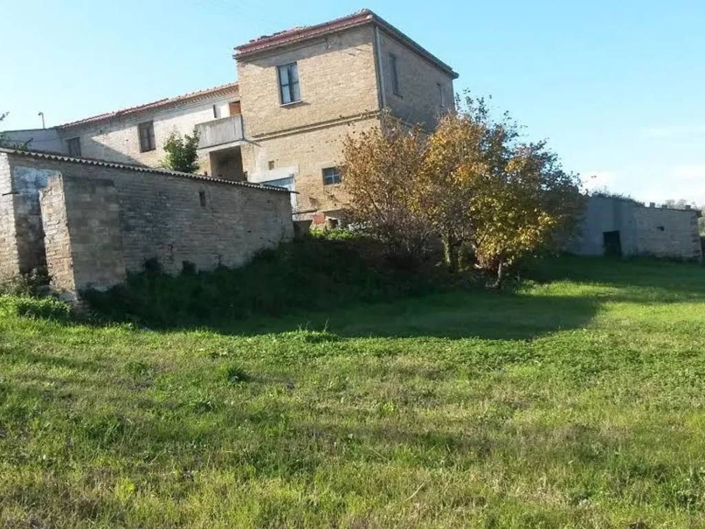 Terreno a Spoltore in Via Valle Carbone No Number - Foto 2