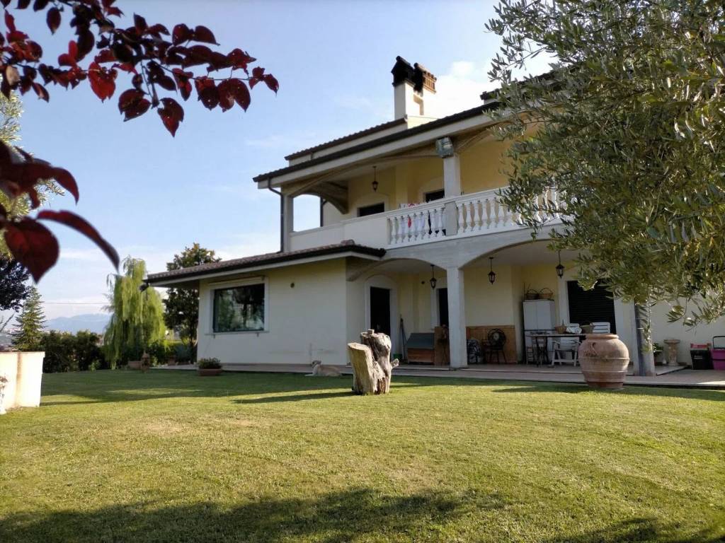 Villa a Spoltore in Via Saline No Number - Foto 2