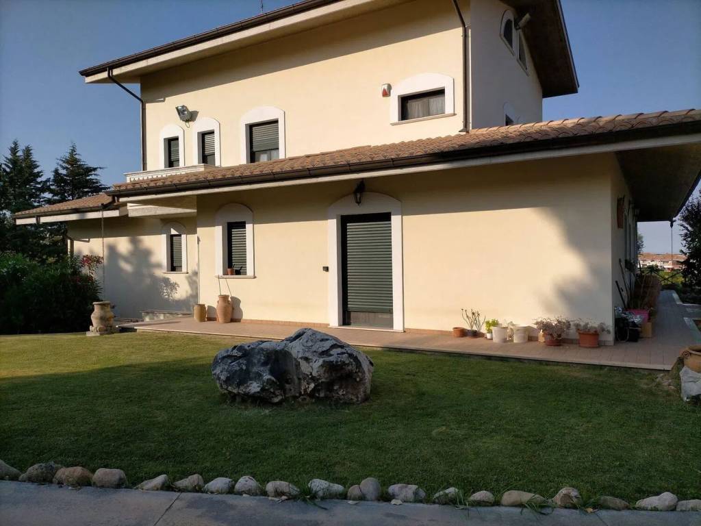 Villa a Spoltore in Via Saline No Number - Foto 3