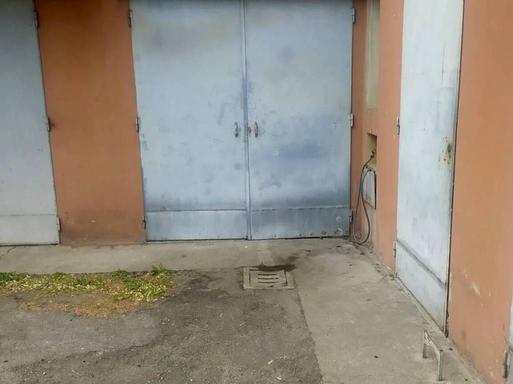 Box / garage a Bologna in Via Francesco Guardi, 8 - Foto 2