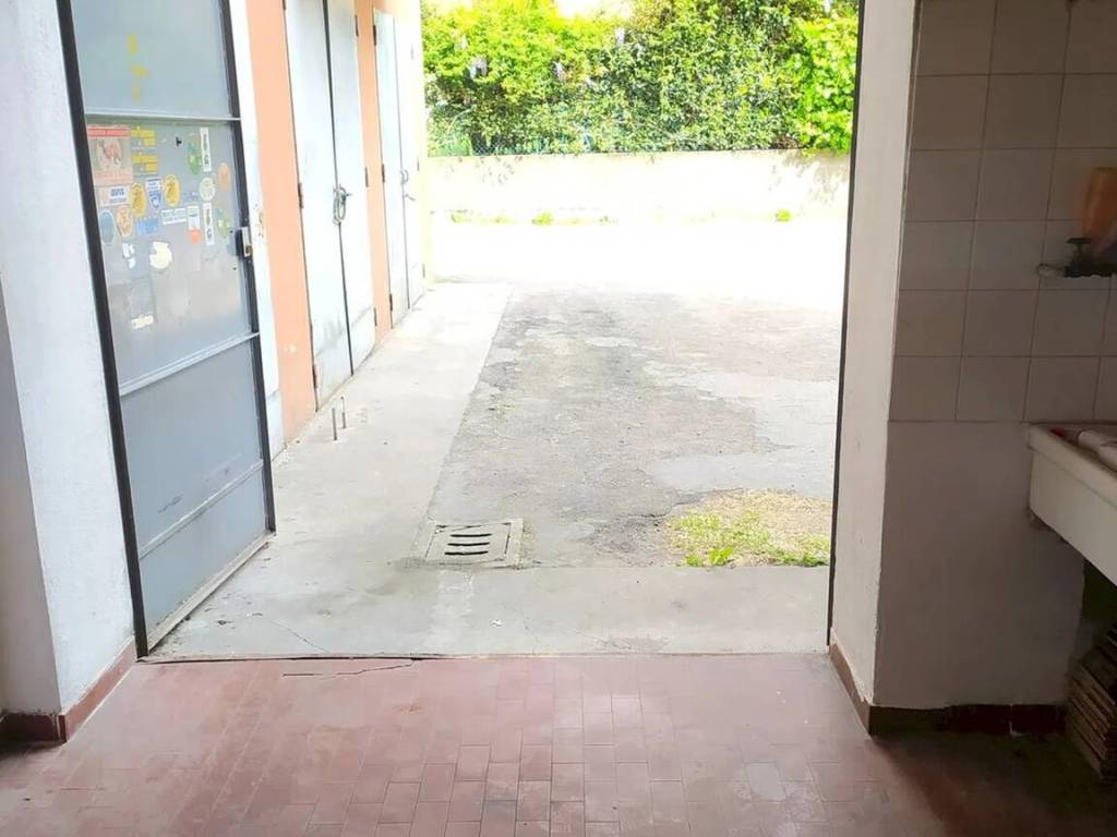 Box / garage a Bologna in Via Francesco Guardi, 8 - Foto 5