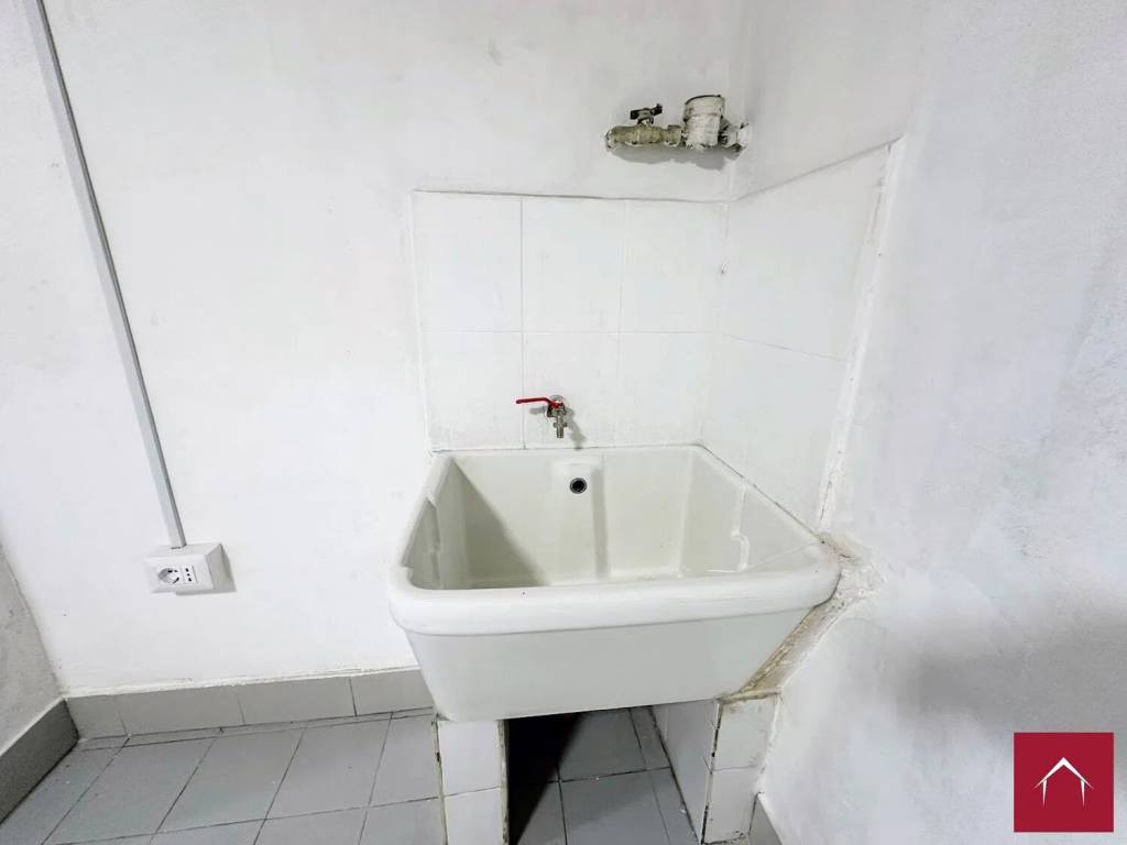 Box / garage a Barletta in Via Monte Grappa, 6 - Foto 4