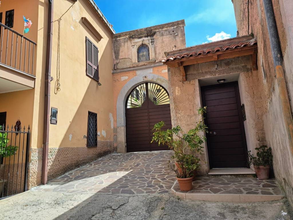 Casa indipendente a Maddaloni in Via Belvedere - Foto 2