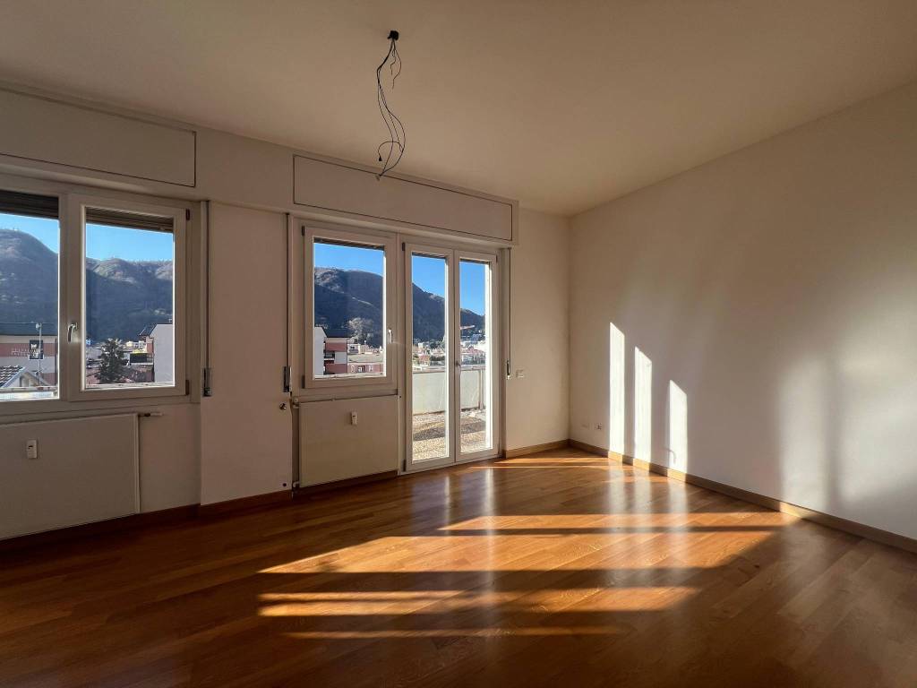 Appartamento a Como in Via Mentana - Foto 4