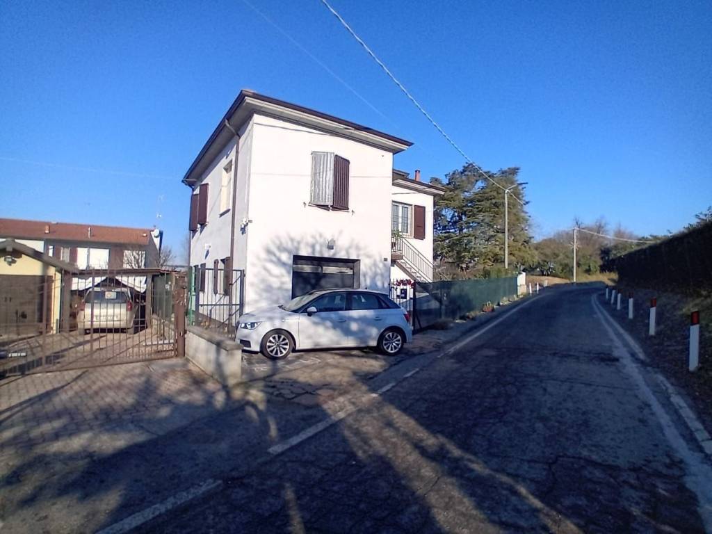 Villa a Casteggio in Via Teresio Bernini, 95 - Foto 2
