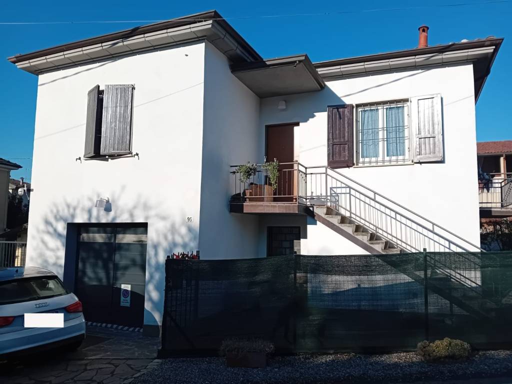 Villa a Casteggio in Via Teresio Bernini, 95 - Foto 3