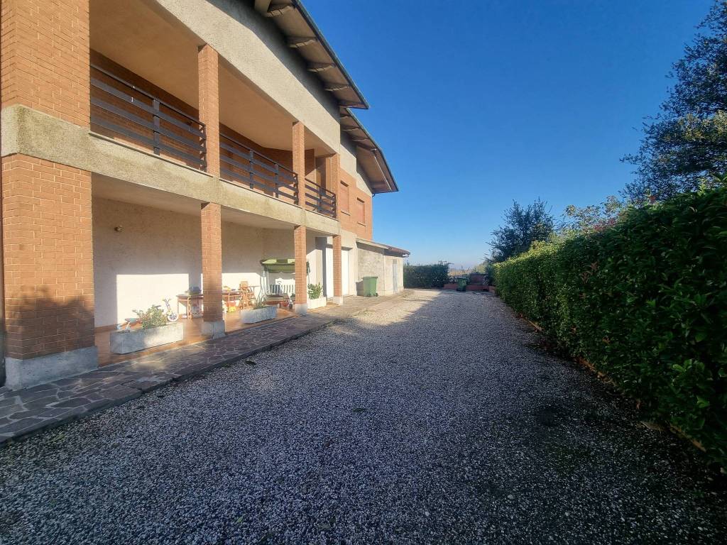 Villa a Bondeno in Via Provinciale - Foto 3