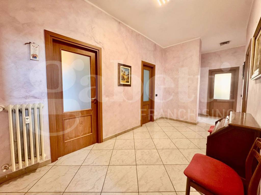 Appartamento a Piossasco in Piazza XX Settembre, 9 - Foto 4