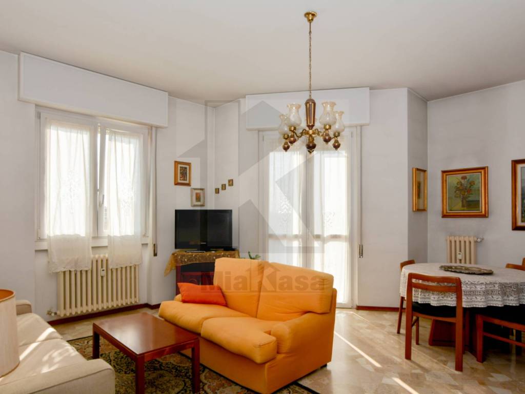 Appartamento a Uboldo in Via Roma, 27 - Foto 5