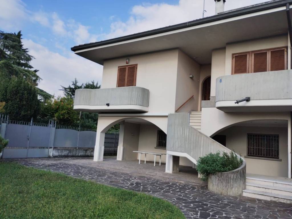 Villa a Cellatica in Via Fantasina - Foto 2