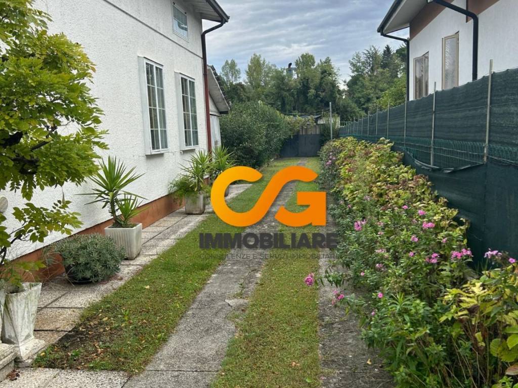 Villa a Manzano in Via del Rio, 19 - Foto 4