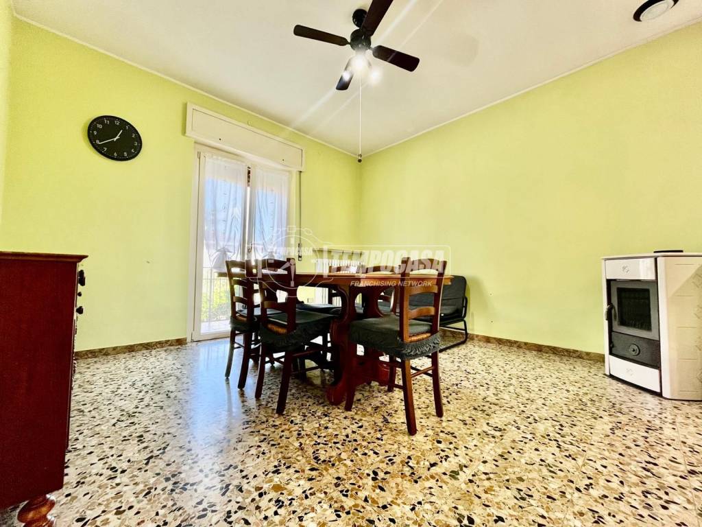Villa a Monzambano in Via Generale Vittorio Darra - Foto 4