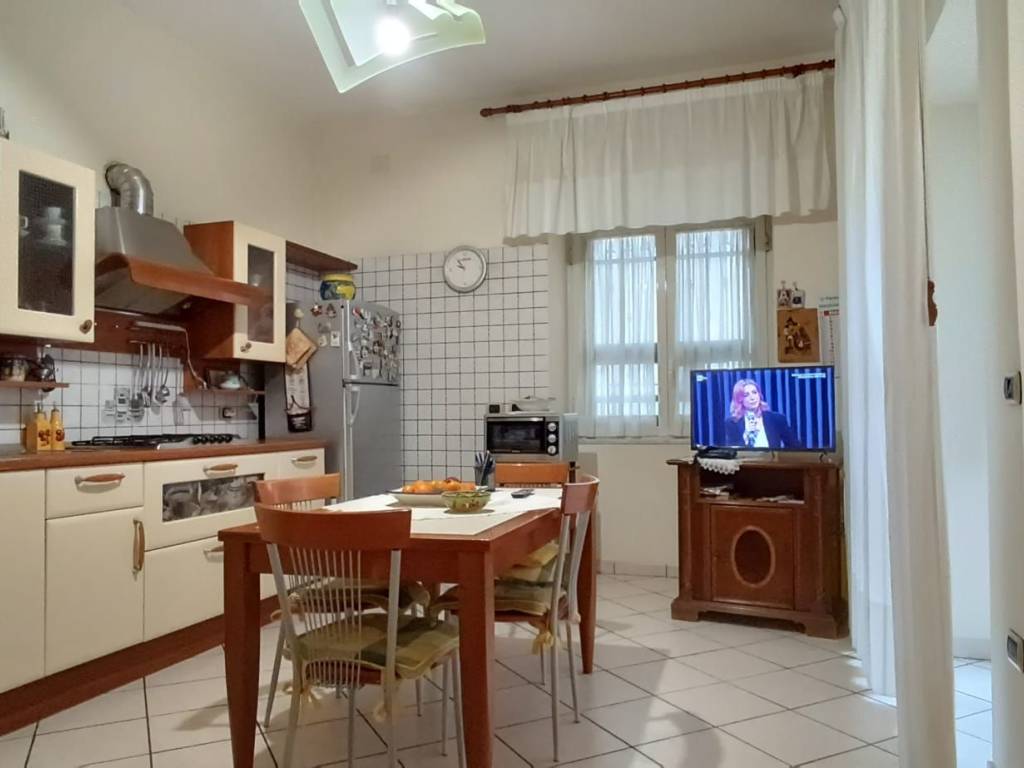 Appartamento a San nicola la strada in Via Luigi Einaudi - Foto 4