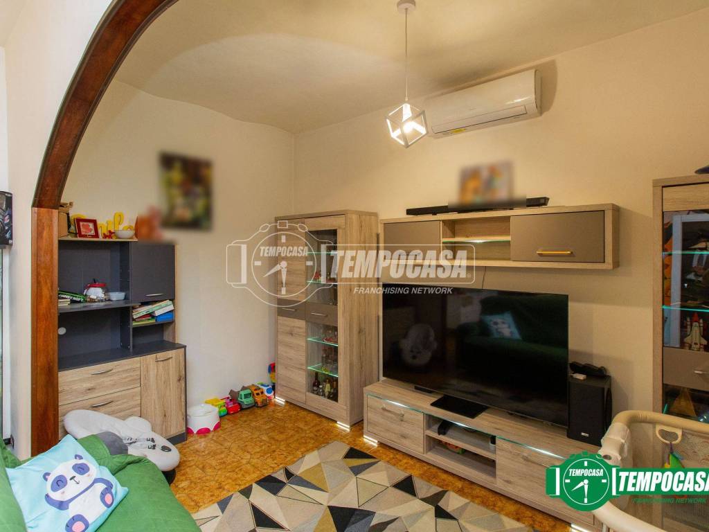 Casa indipendente a Momo in Via Giacomo Matteotti, 12 - Foto 4