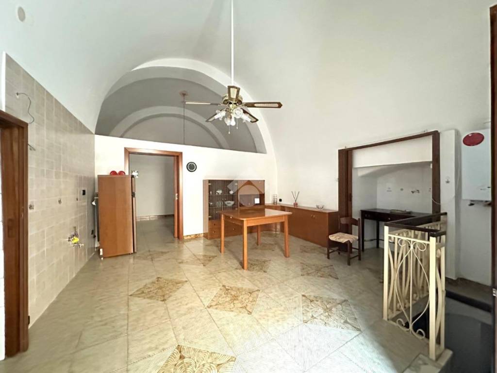 Casa indipendente a Canosa di puglia in Vico Guglielmo Pepe, 9 - Foto 3