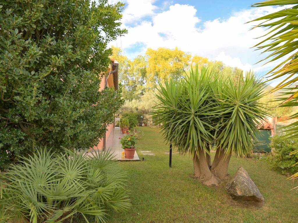 Villa a Castiadas in VIA FLUMINI CERAU, 0 - Foto 5