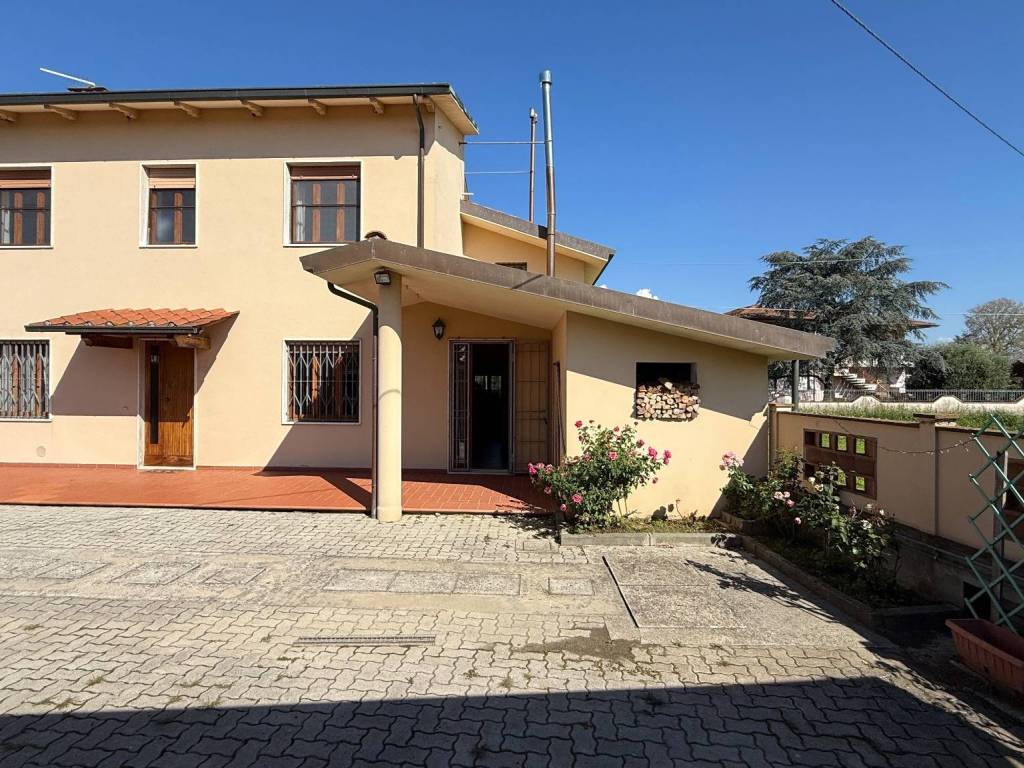Casa indipendente a Altopascio in Via dei Sordelli - Foto 2