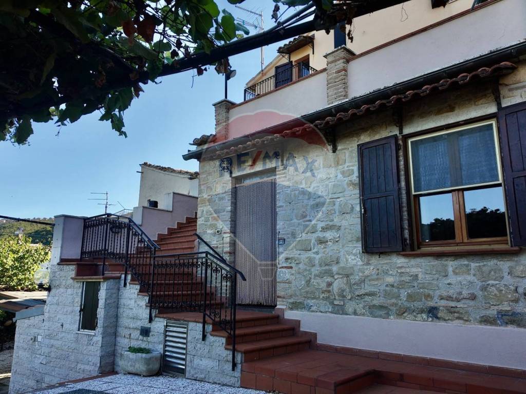 Casa indipendente a Cingoli in Frazione Villa Pozzo, 64 - Foto 2