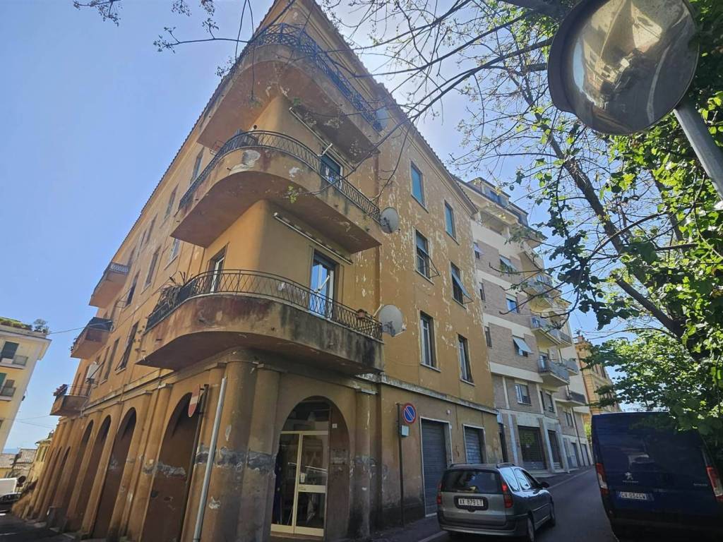 Appartamento a Bracciano in Via Armellini, 6 - Foto 3