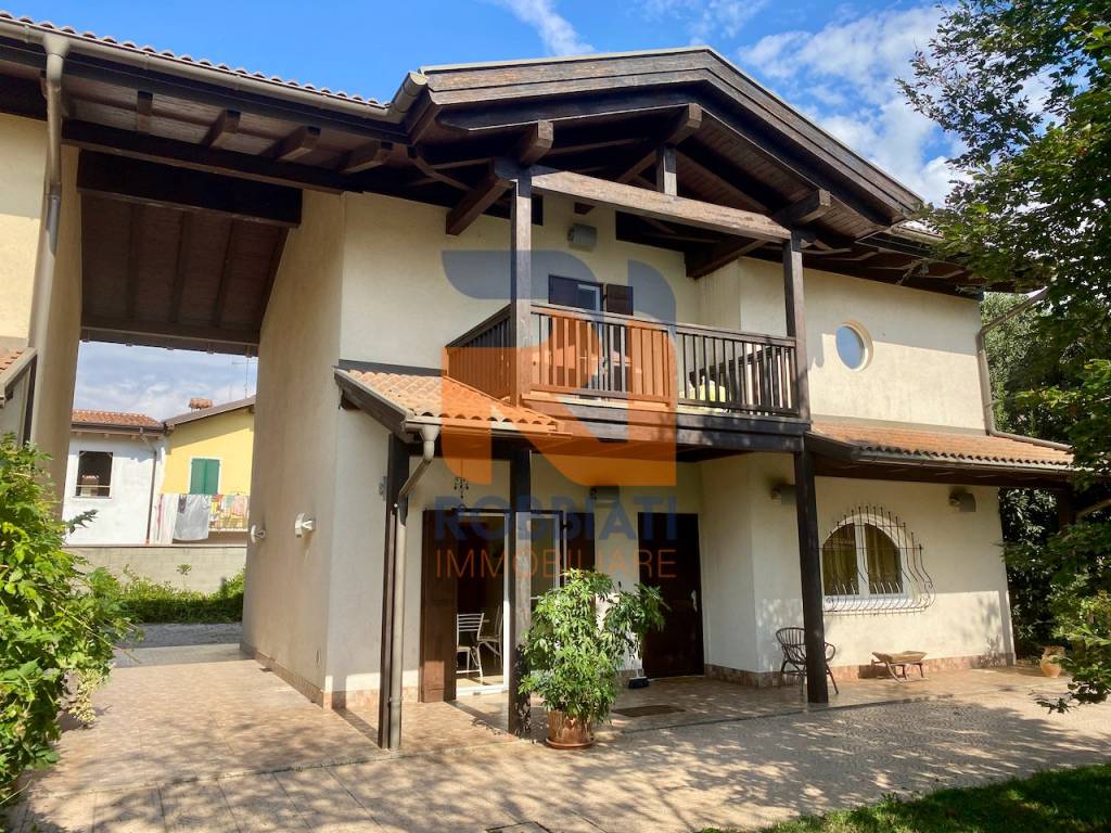 Villa a Gropello cairoli in Via della Libertà - Foto 2