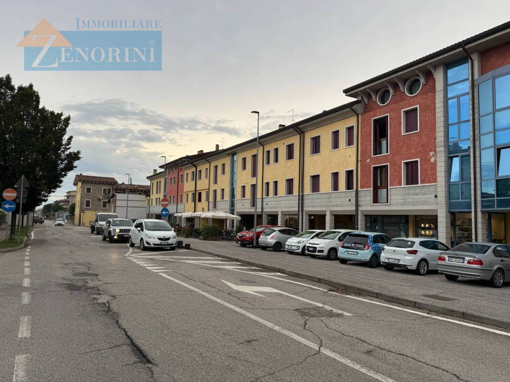 Appartamento a Villafranca di verona in Via Tione - Foto 2
