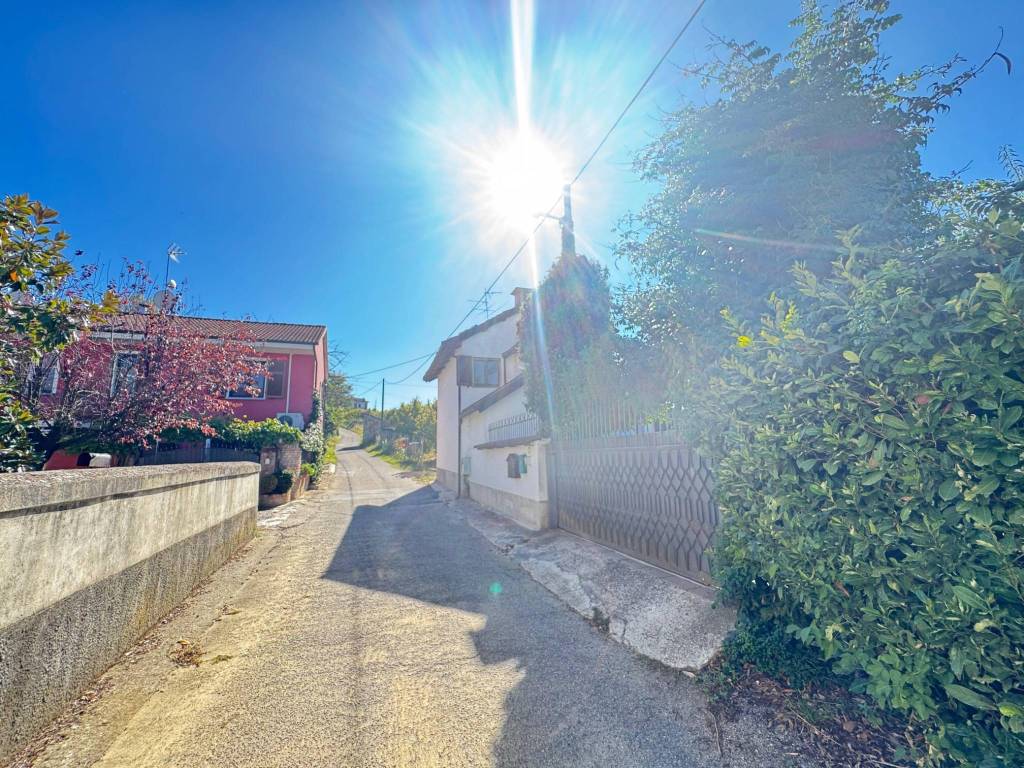 Rustico / casale a Montegrosso d'asti in Via Valanzano, 7 - Foto 2