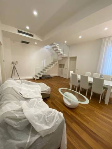 Appartamento a Modena in Via Luigi Carlo Farini, 20 - Foto 3