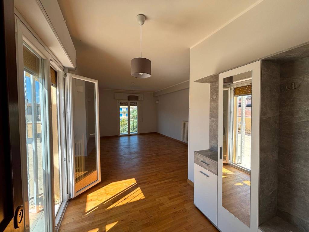 Attico / mansarda a Caltanissetta in Viale Trieste, 245 - Foto 3