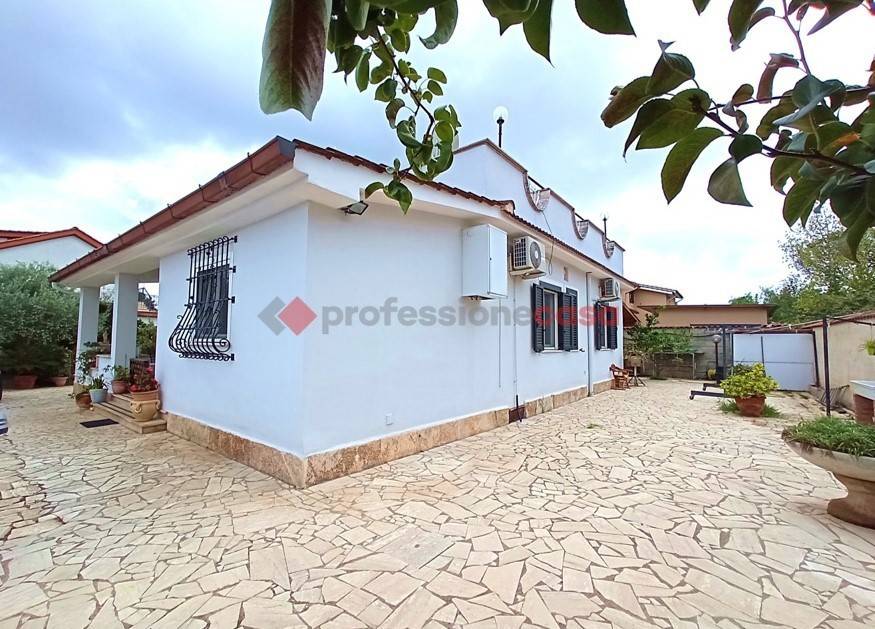 Casa indipendente a Aprilia in Via Lampedusa, 8 - Foto 5