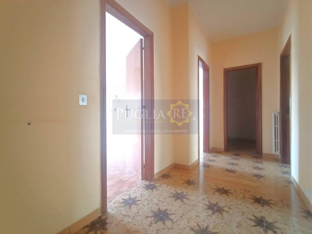 Appartamento a Castellana grotte in Via Papa Pio XII - Foto 3