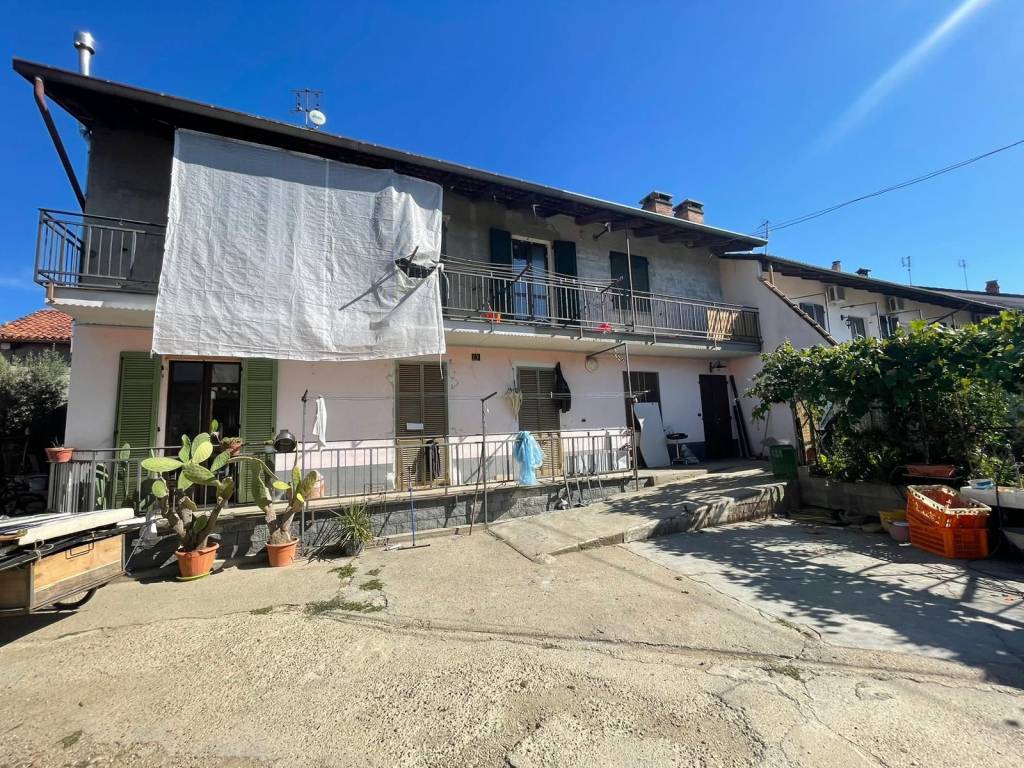 Casa indipendente a Caramagna piemonte in Via Ruatti, 7 - Foto 5